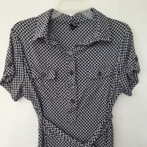 St Tropez West Dress Girls 14 Black/White Collared Button Tie Front Pocket Dress - Picture 2 of 10